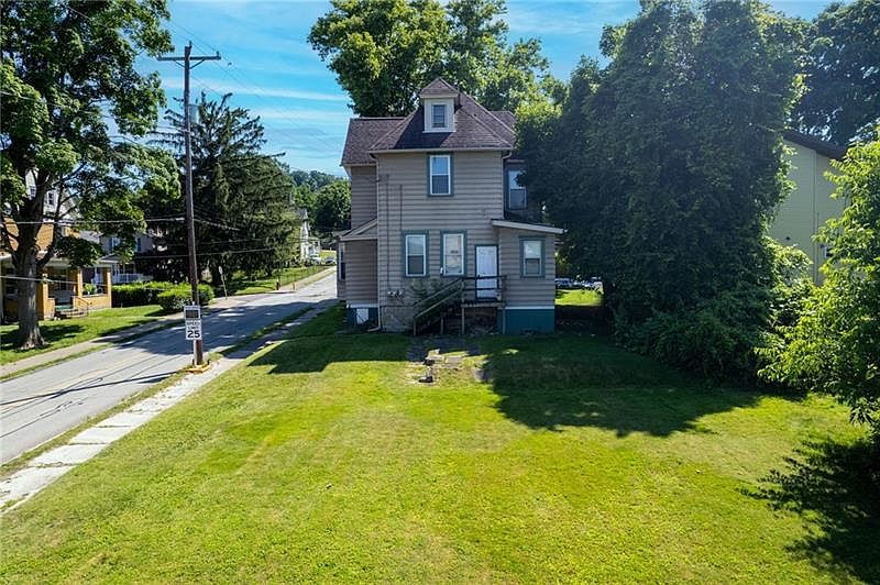 1323 Vance Ave Coraopolis, PA 15108 - Thumbnail 5