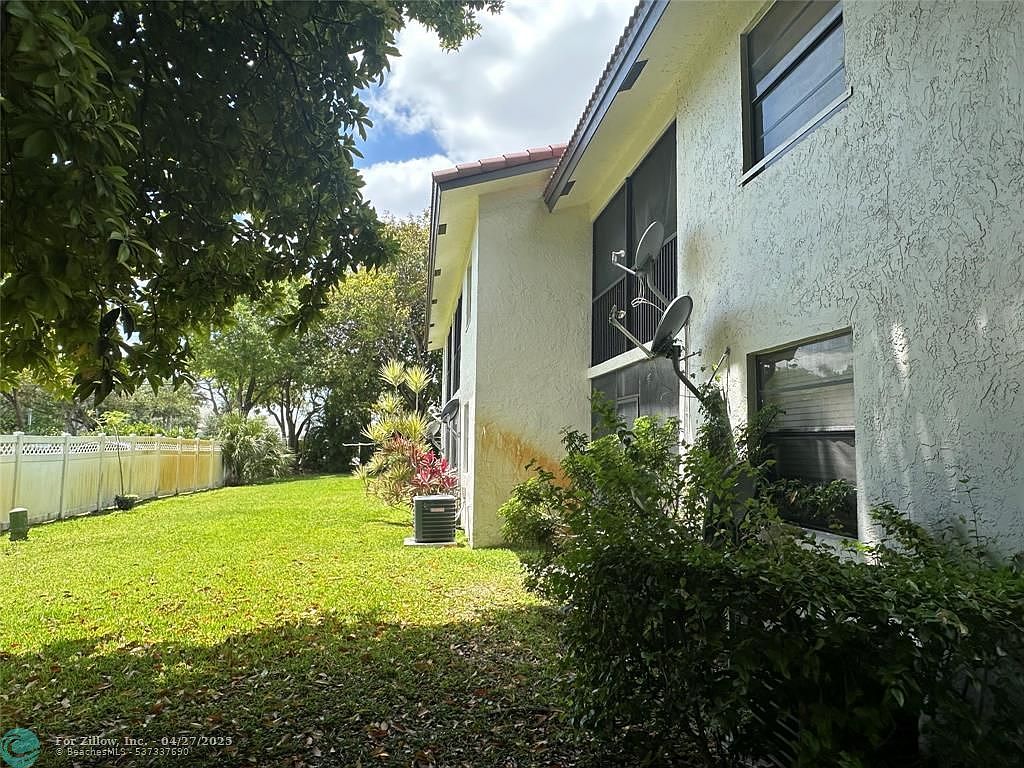 11676-11690 NW 45th St Pompano Beach, FL 33065 - Thumbnail 5