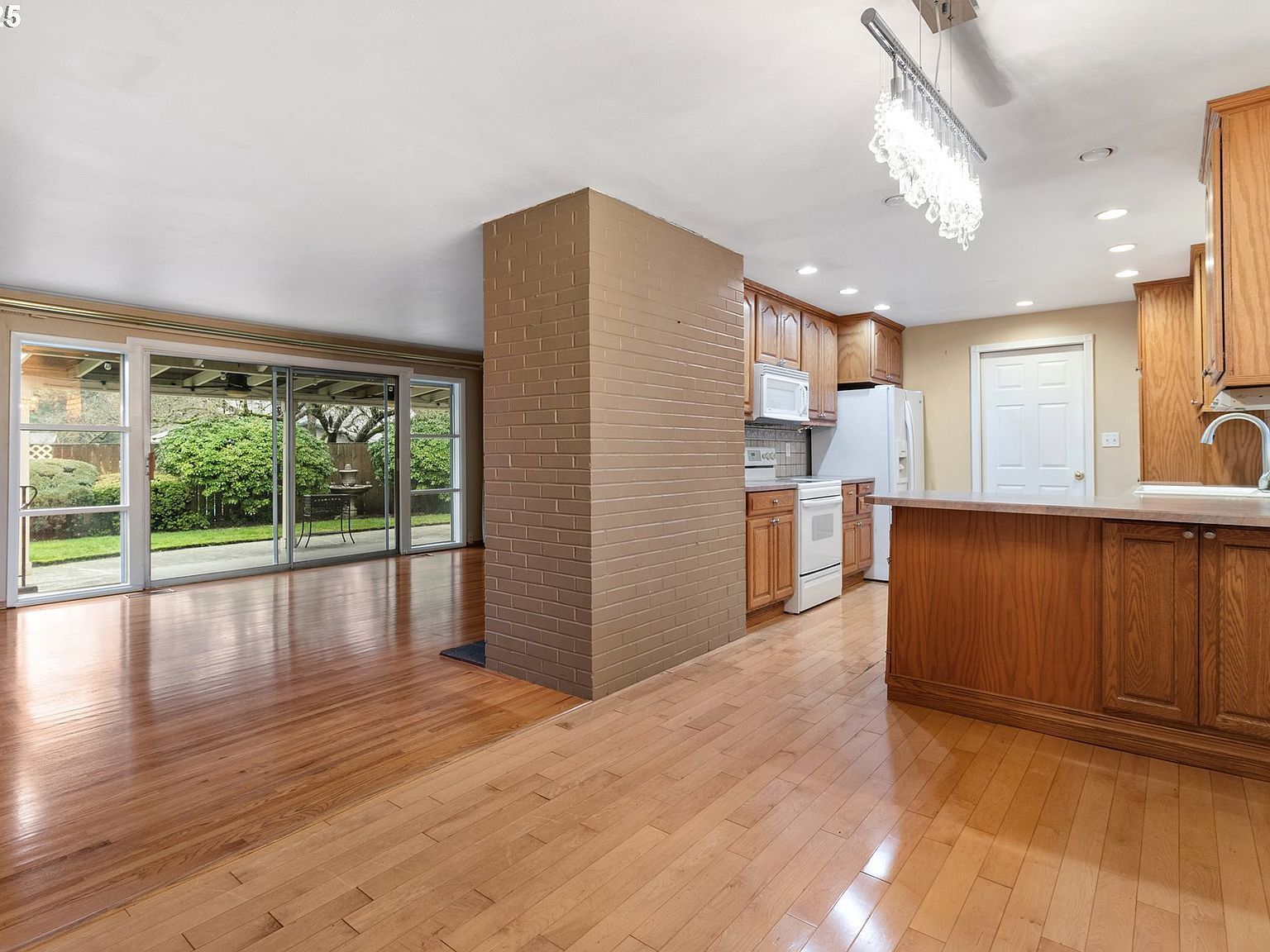 1920 NE 127th Ave Portland, OR 97230 - Thumbnail 5