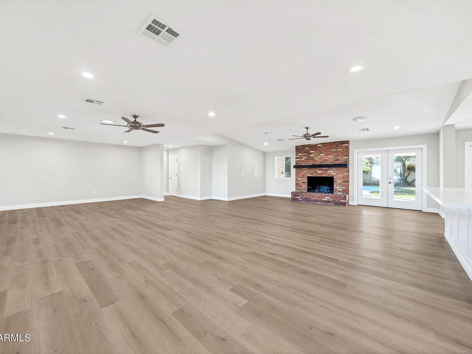 641 W Linger Ln Phoenix, AZ 85021 - Thumbnail 5