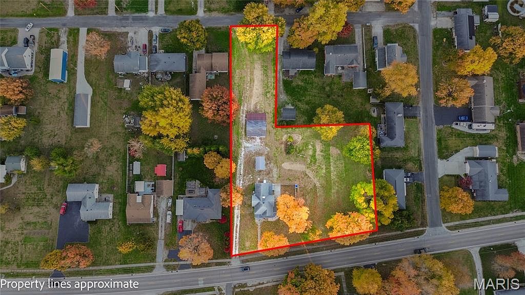 918 5th St Carrollton, IL 62016 - Thumbnail 5