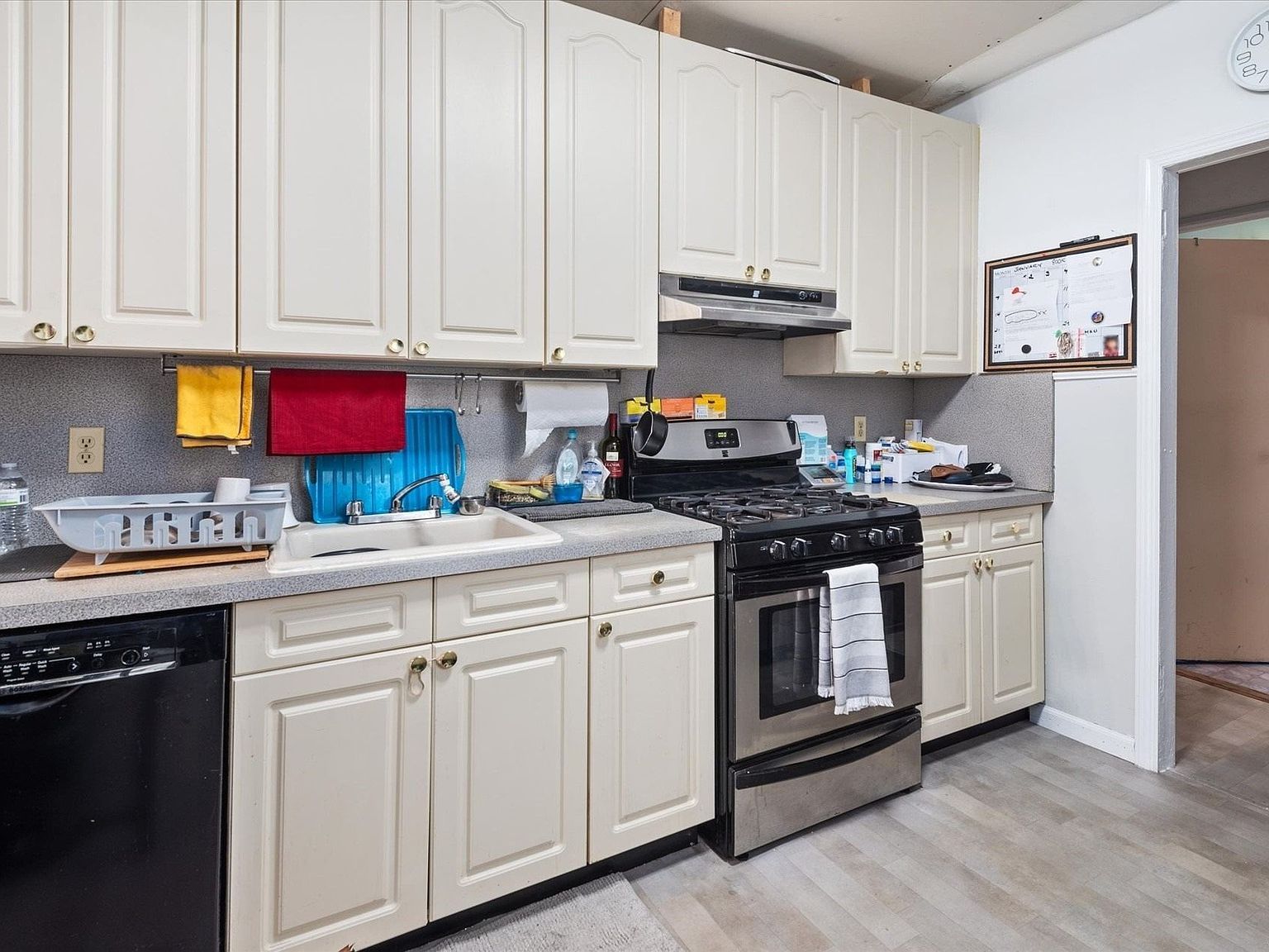 8753 129th St Jamaica, NY 11418 - Thumbnail 5