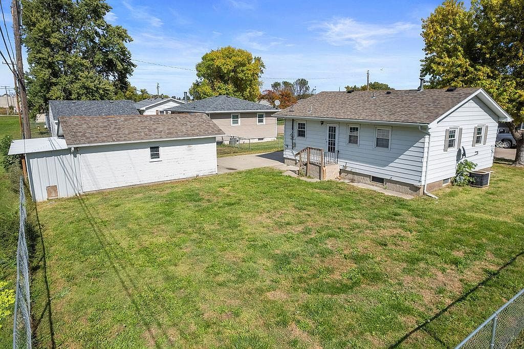 1772 45th Ave Columbus, NE 68601 - Thumbnail 5