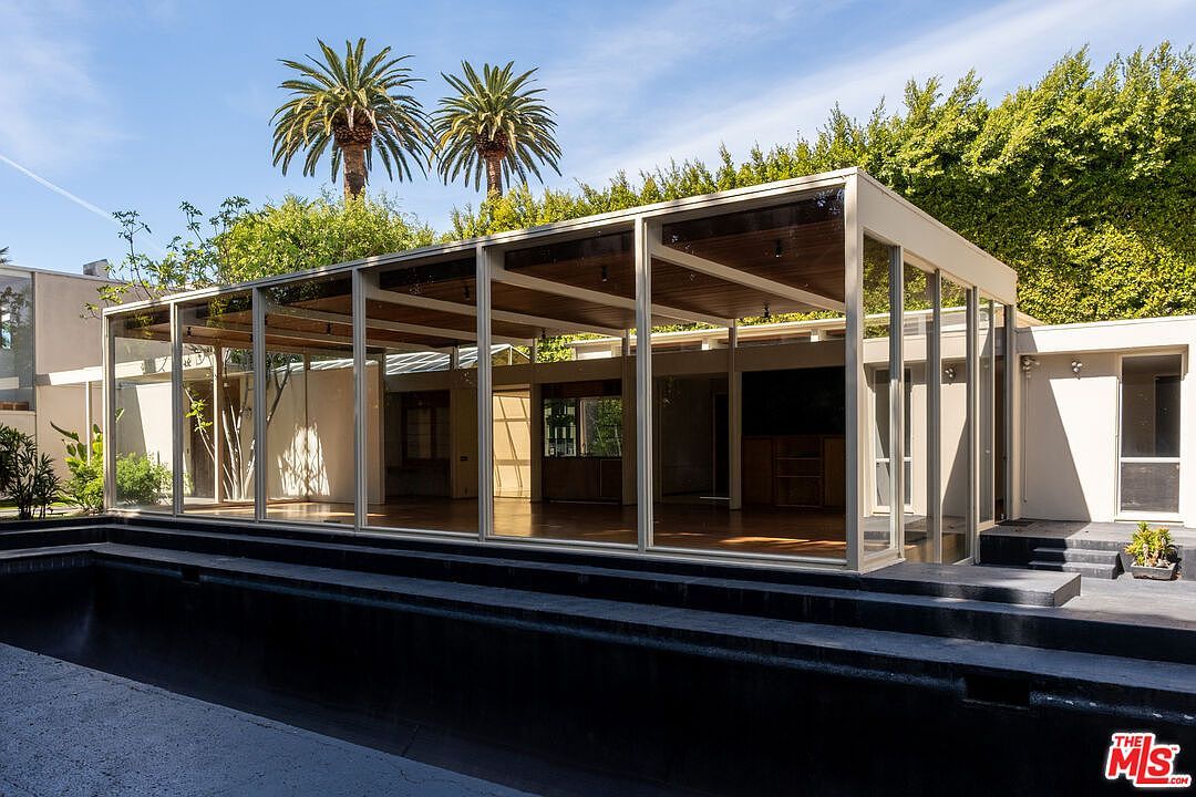 135 N Rossmore Ave Los Angeles, CA 90004 - Thumbnail 5