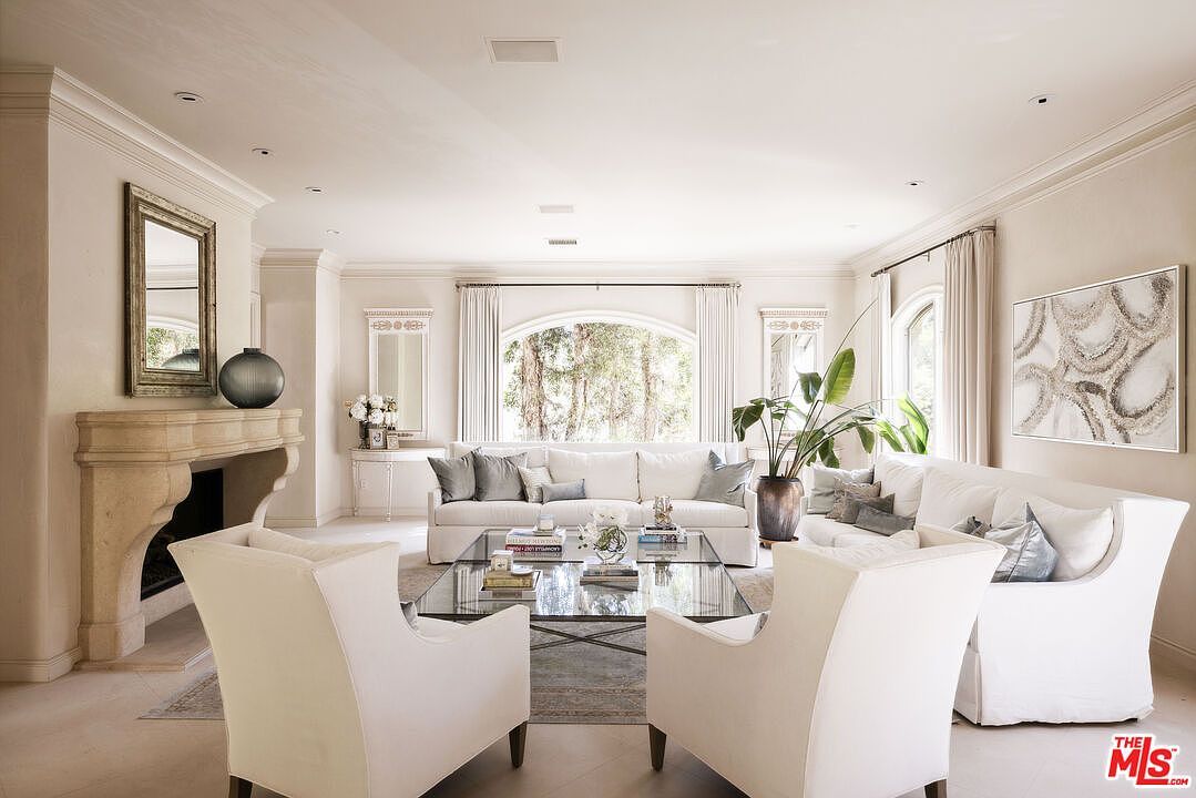 1160 Chantilly Rd Los Angeles, CA 90077 - Thumbnail 5