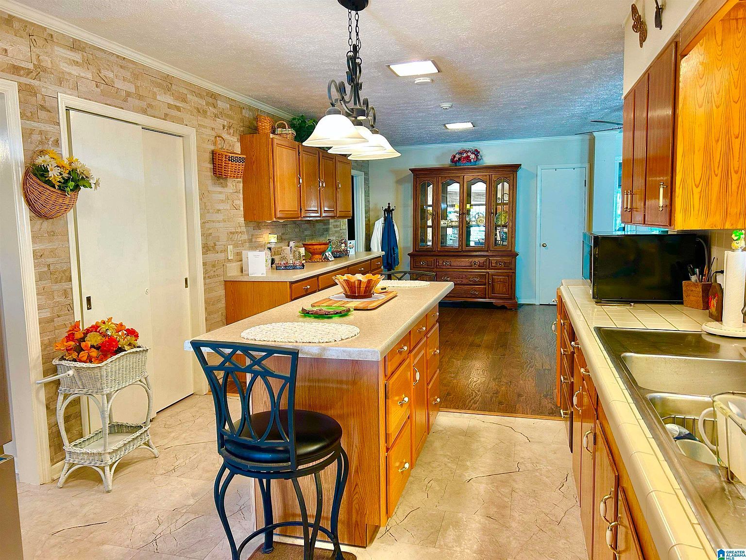 1213 Vine St Anniston, AL 36207 - Thumbnail 5