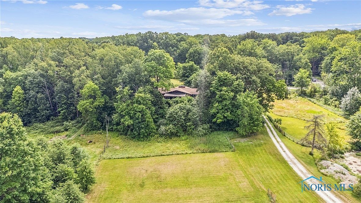 17500 E River Rd Columbia Station, OH 44028 - Thumbnail 5