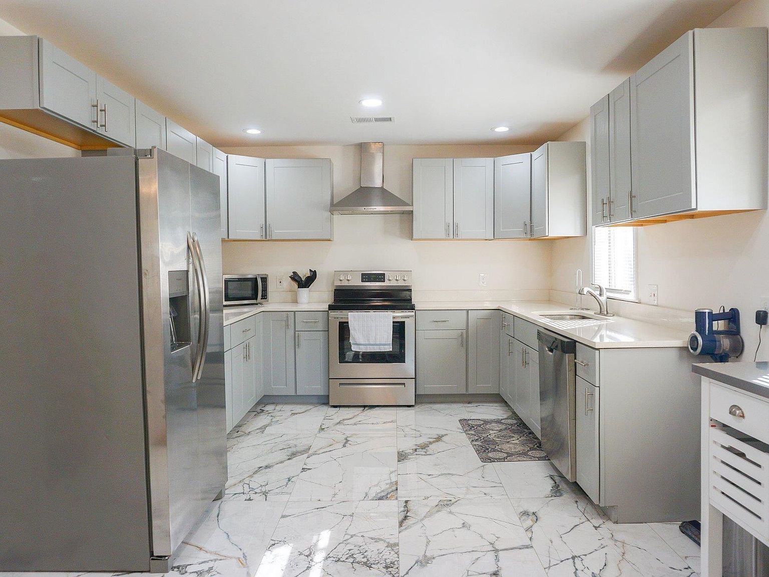 90 N Mendenhall Rd Memphis, TN 38117 - Thumbnail 5