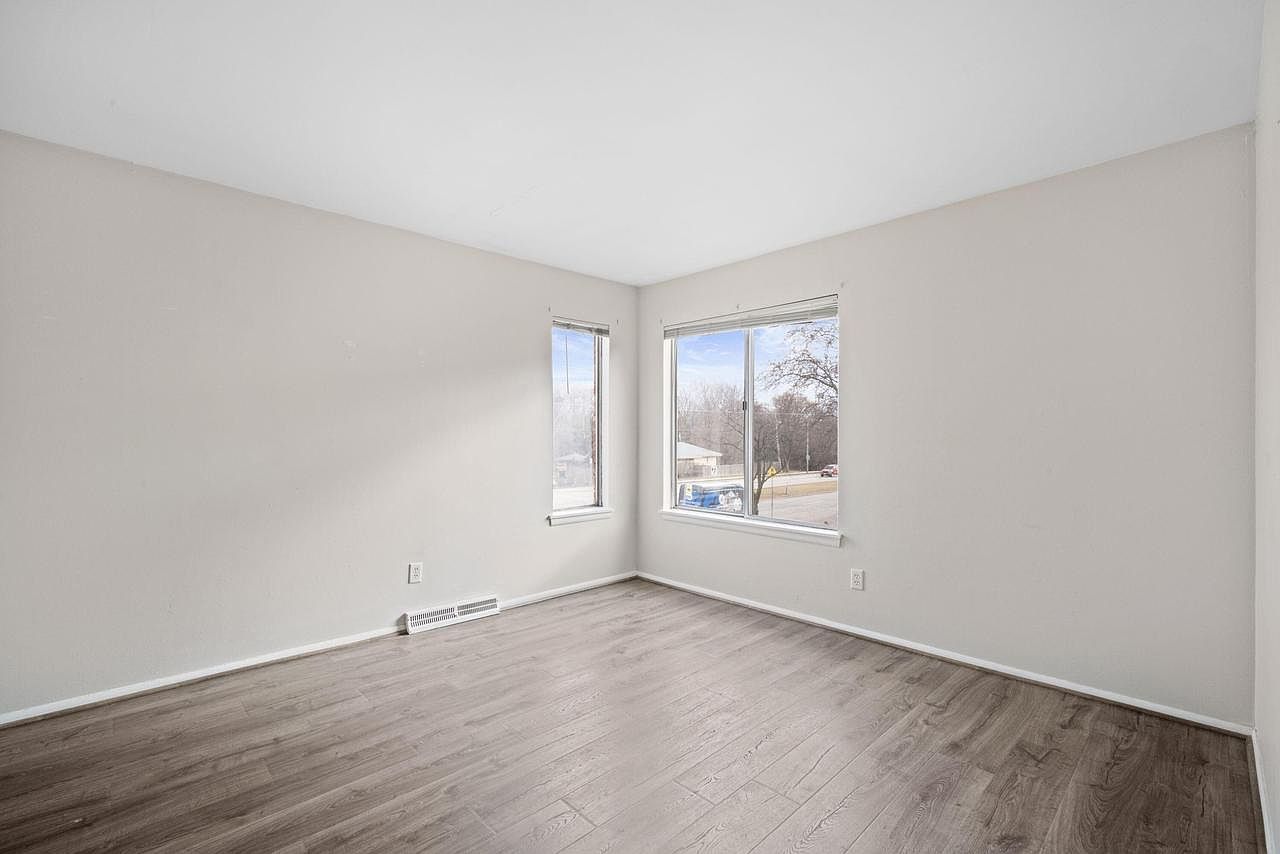 7835 W Oklahoma Ave Milwaukee, WI 53219 - Thumbnail 5