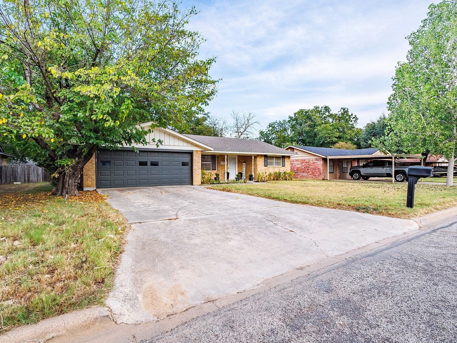 2402 14th St Brownwood, TX 76801 - Thumbnail 5