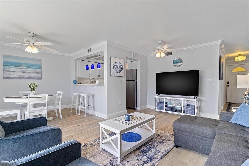 4103 Gulf Blvd APT 106 Saint Pete Beach, FL 33706 - Thumbnail 5