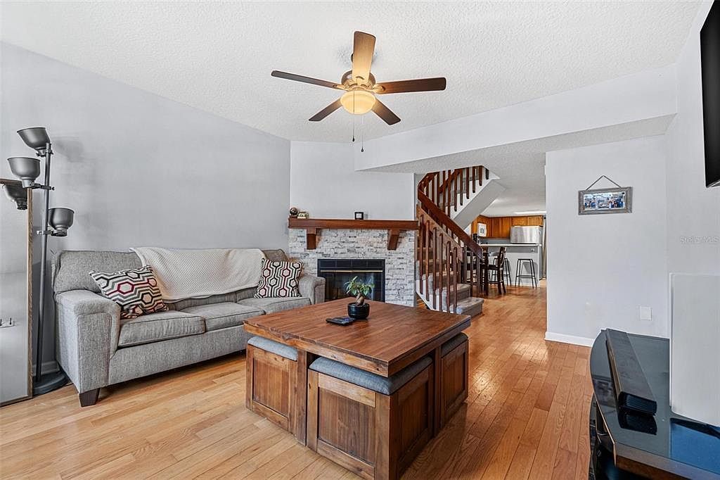 8704 Liberty Pl Tampa, FL 33615 - Thumbnail 5