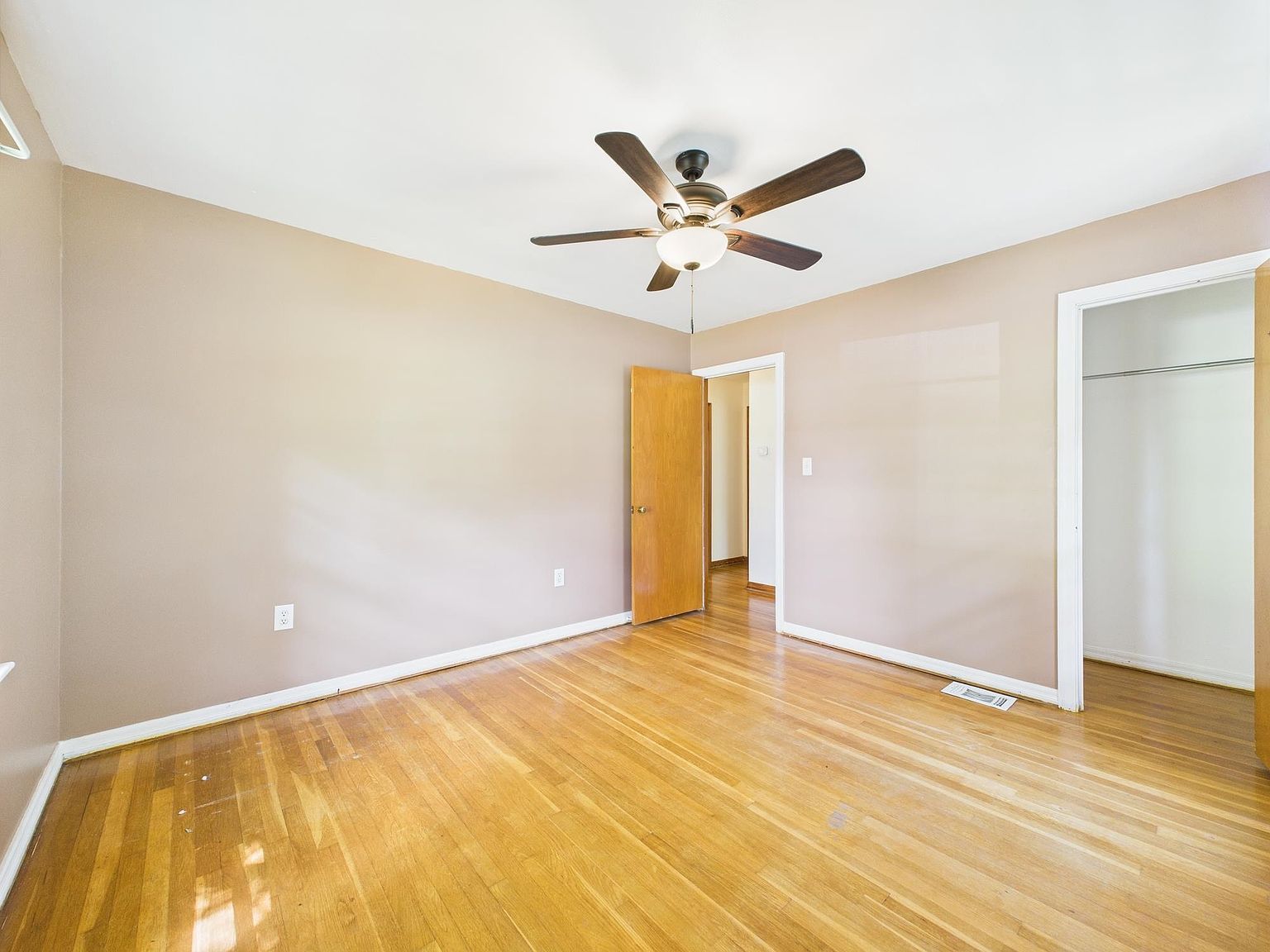 2232 Randolph St Florence, AL 35630 - Thumbnail 5