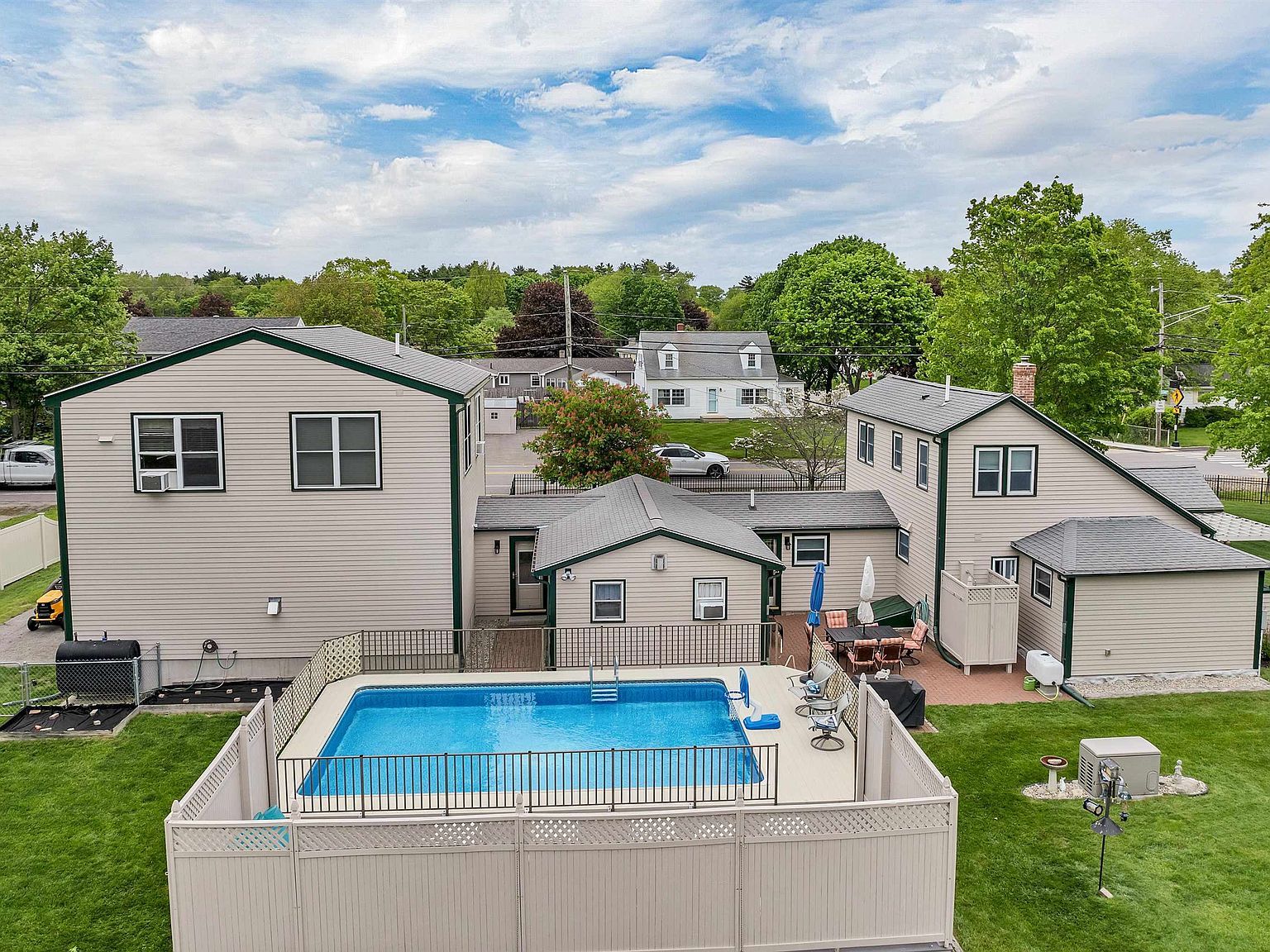 163 Ocean Rd Portsmouth, NH 03801 - Thumbnail 5