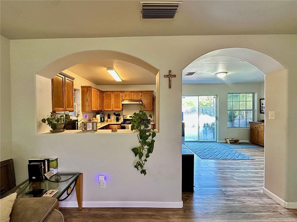 1708 Margaret Ln Kingsville, TX 78363 - Thumbnail 5