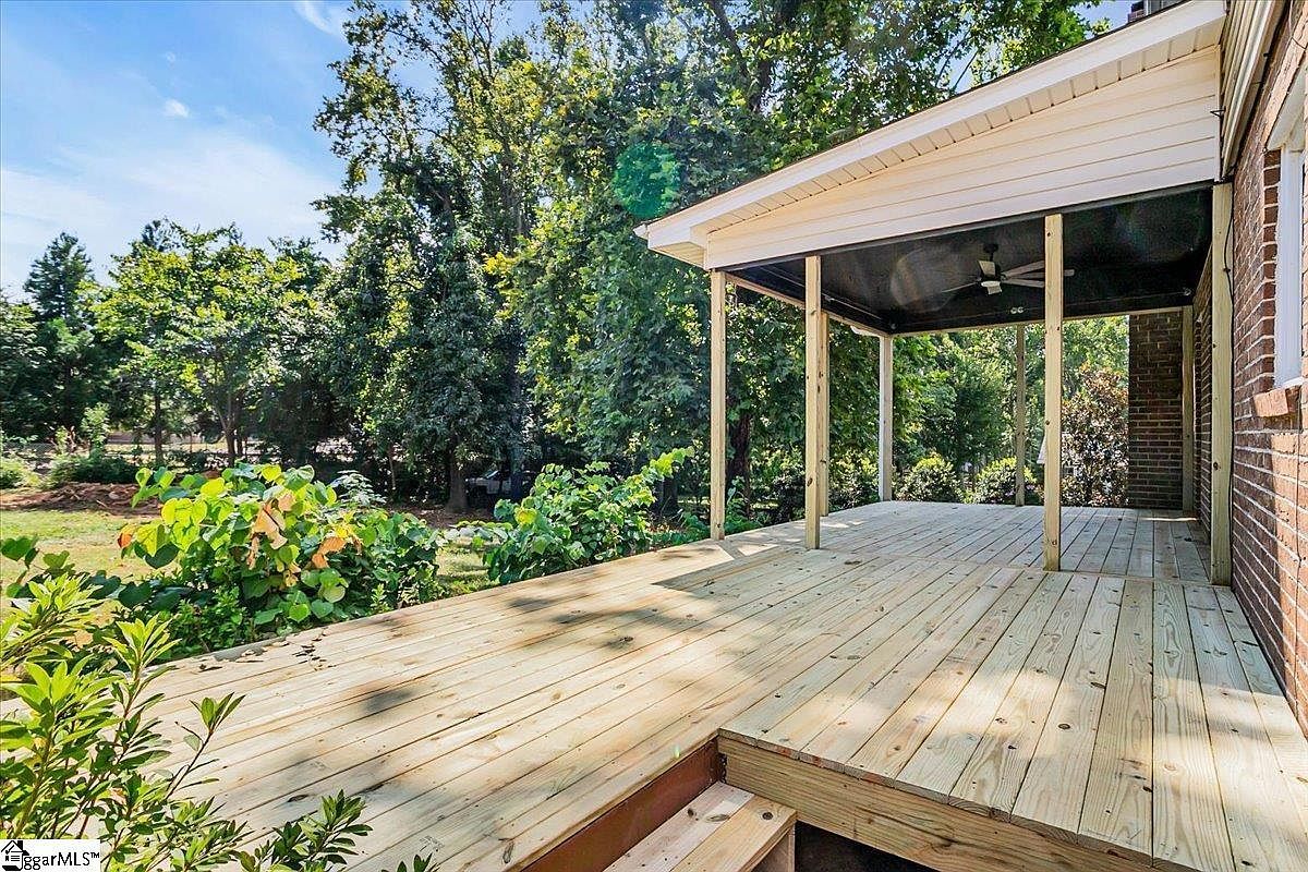 105 Middle Brook Rd Greer, SC 29650 - Thumbnail 5