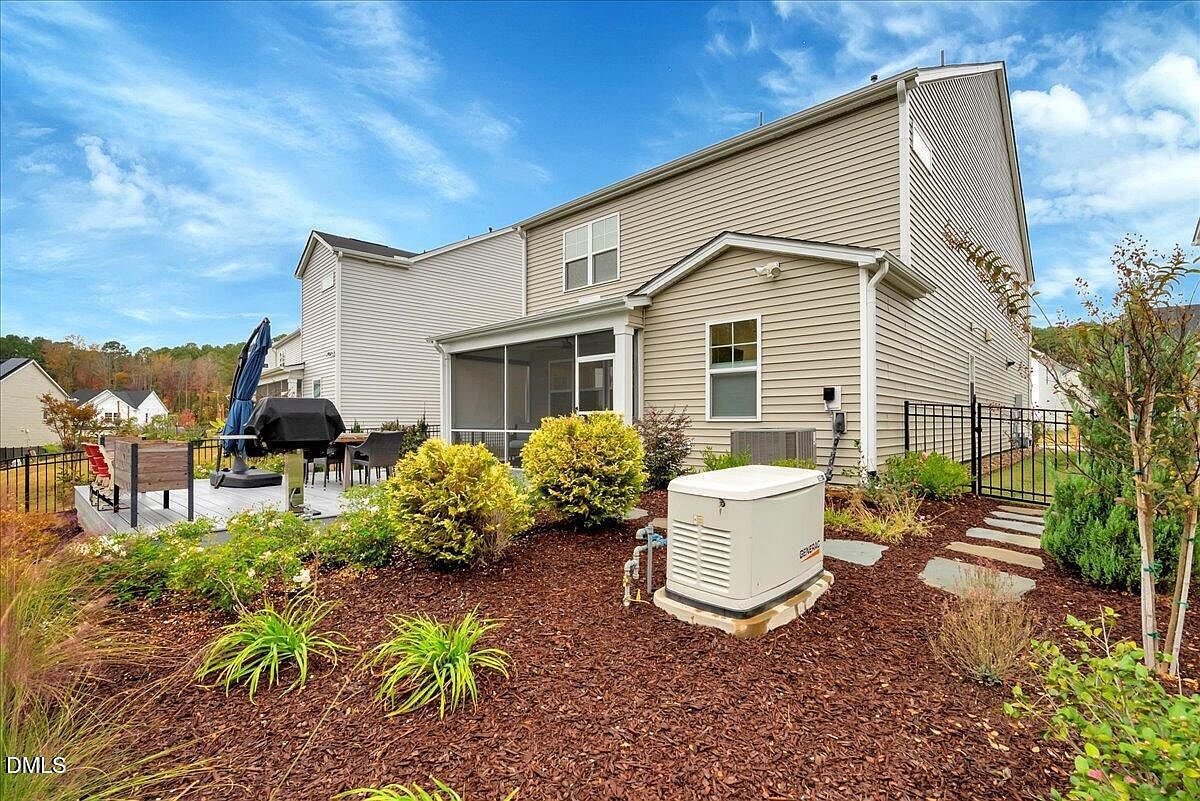 2216 Jollay St Durham, NC 27703 - Thumbnail 5