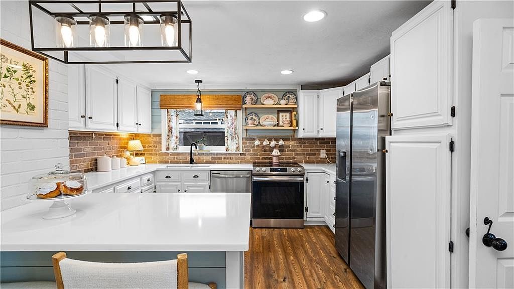 15 Shadbush Rd Warwick, RI 02888 - Thumbnail 5