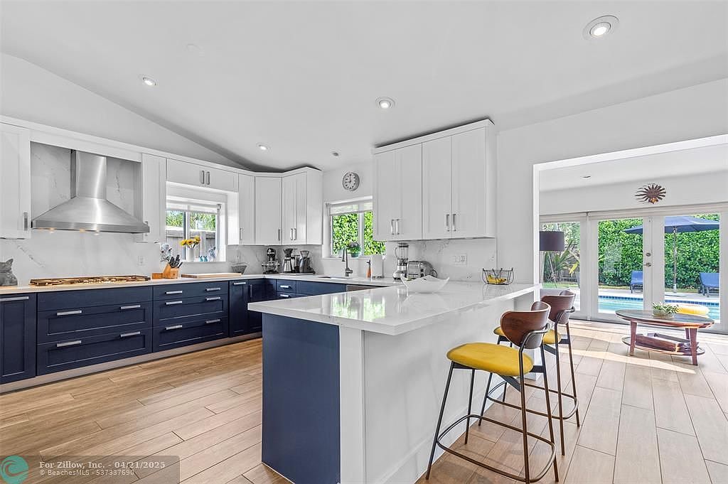 1915 NE 18th St Fort Lauderdale, FL 33305 - Thumbnail 5