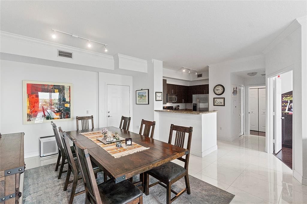 2401 NE 65th St APT 603 Fort Lauderdale, FL 33394 - Thumbnail 5