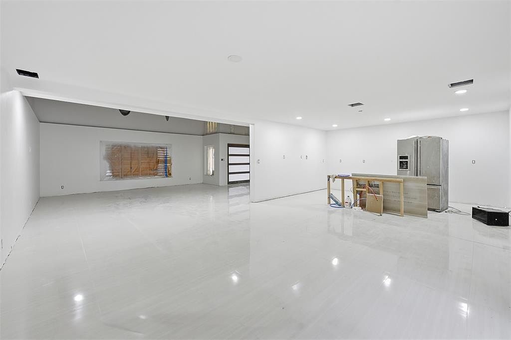 2026 NE 32nd Ave Fort Lauderdale, FL 33305 - Thumbnail 5