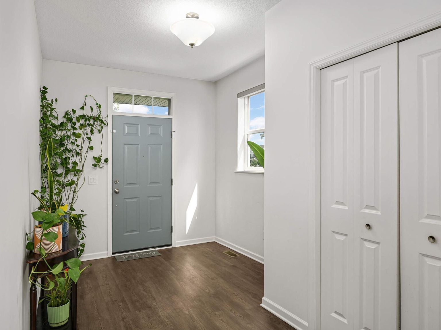 7796 184th St W Lakeville, MN 55044 - Thumbnail 5