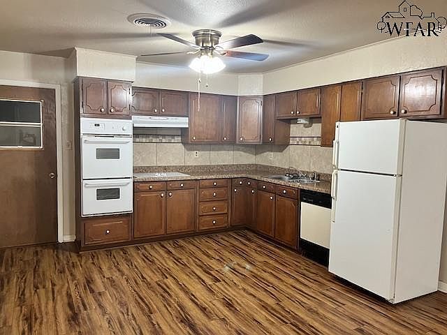 817 Vogel St Iowa Park, TX 76367 - Thumbnail 5