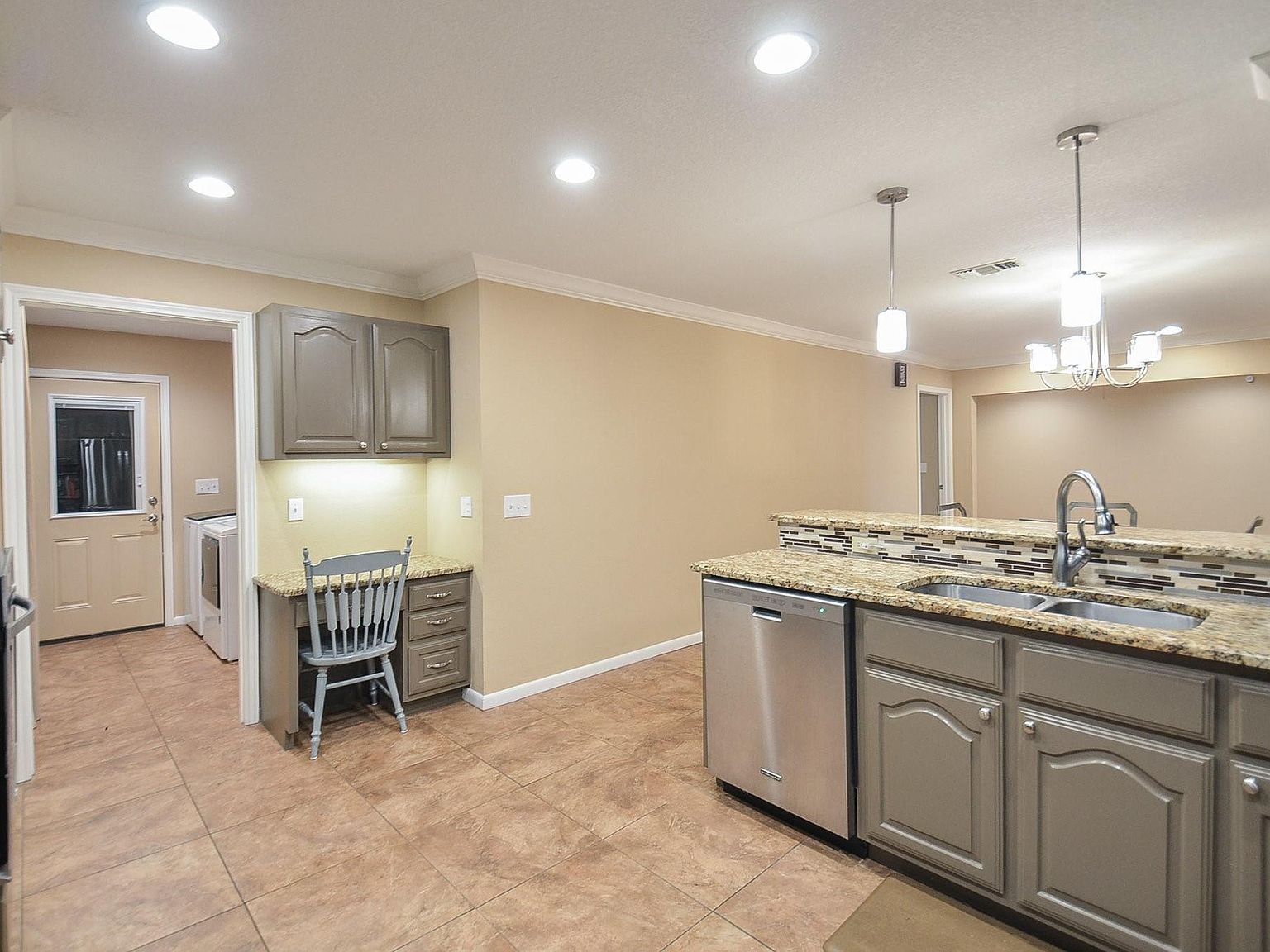 515 Regency Dr El Campo, TX 77437 - Thumbnail 5