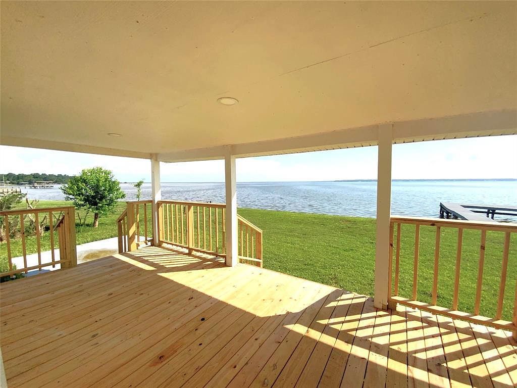 810 W Cattle Dr Onalaska, TX 77360 - Thumbnail 5