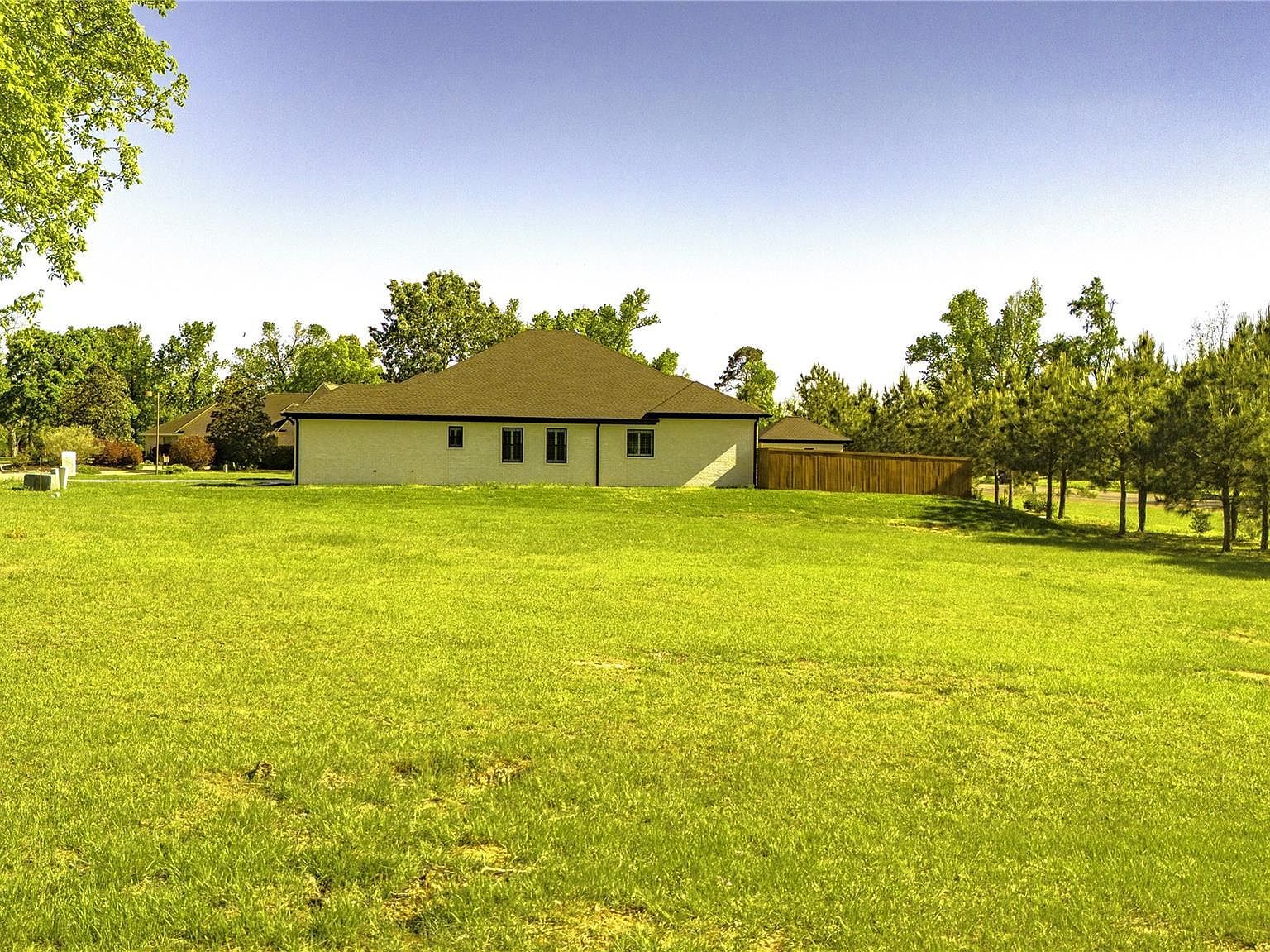 Hawthorn Cir Livingston, TX 77351 - Thumbnail 5