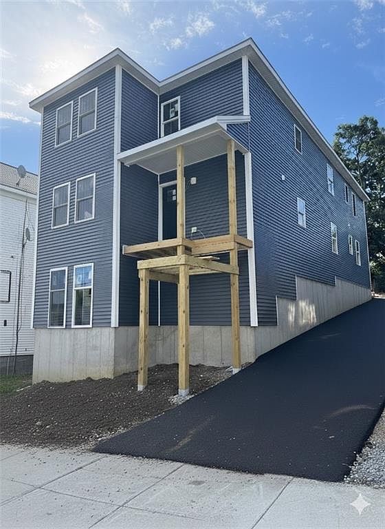 50 Armington Ave Providence, RI 02908 - Thumbnail 5