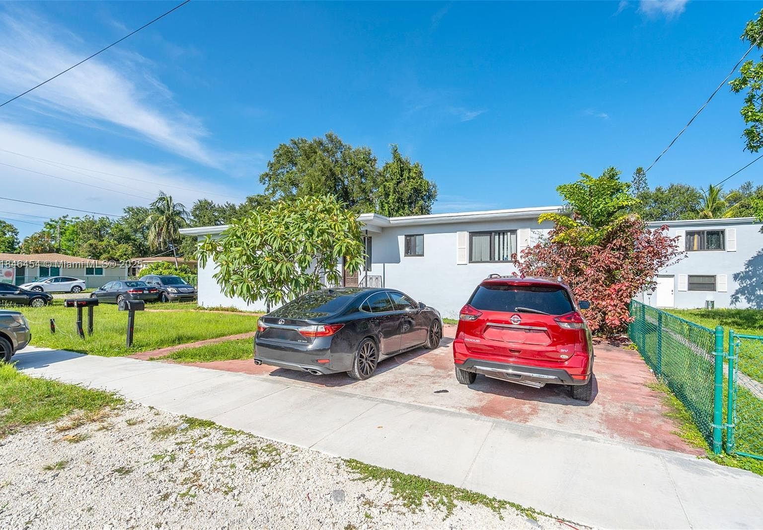 1400 NE 148th St Miami, FL 33161 - Thumbnail 5