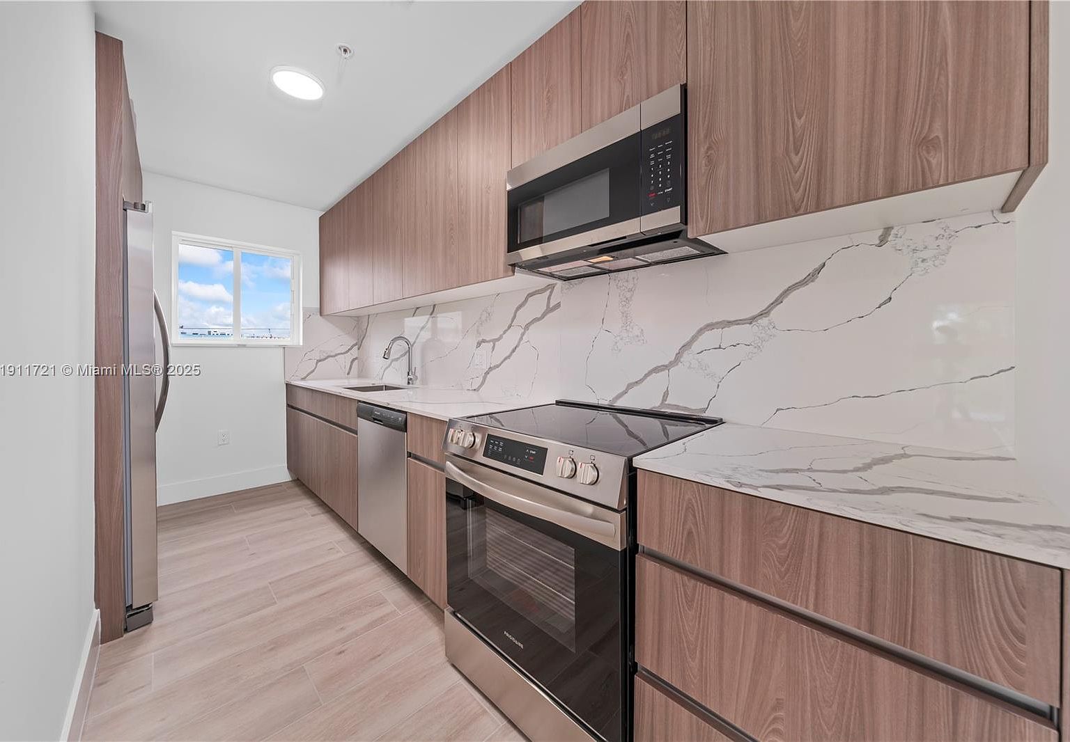 32 NW 14th Ave #101 Miami, FL 33125 - Thumbnail 5