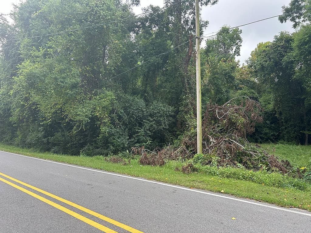 307 E Pope St Sylvester, GA 31791 - Thumbnail 5