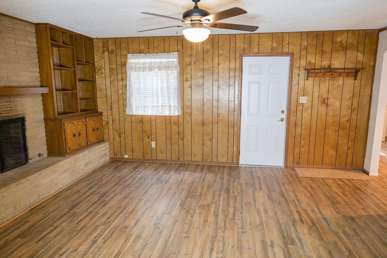 1111 W Apache Dr McCamey, TX 79752 - Thumbnail 5