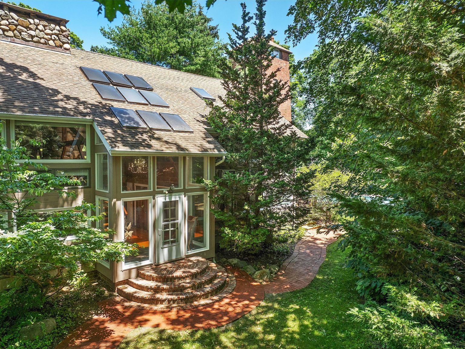 880 W Mill Rd Mattituck, NY 11952 - Thumbnail 5