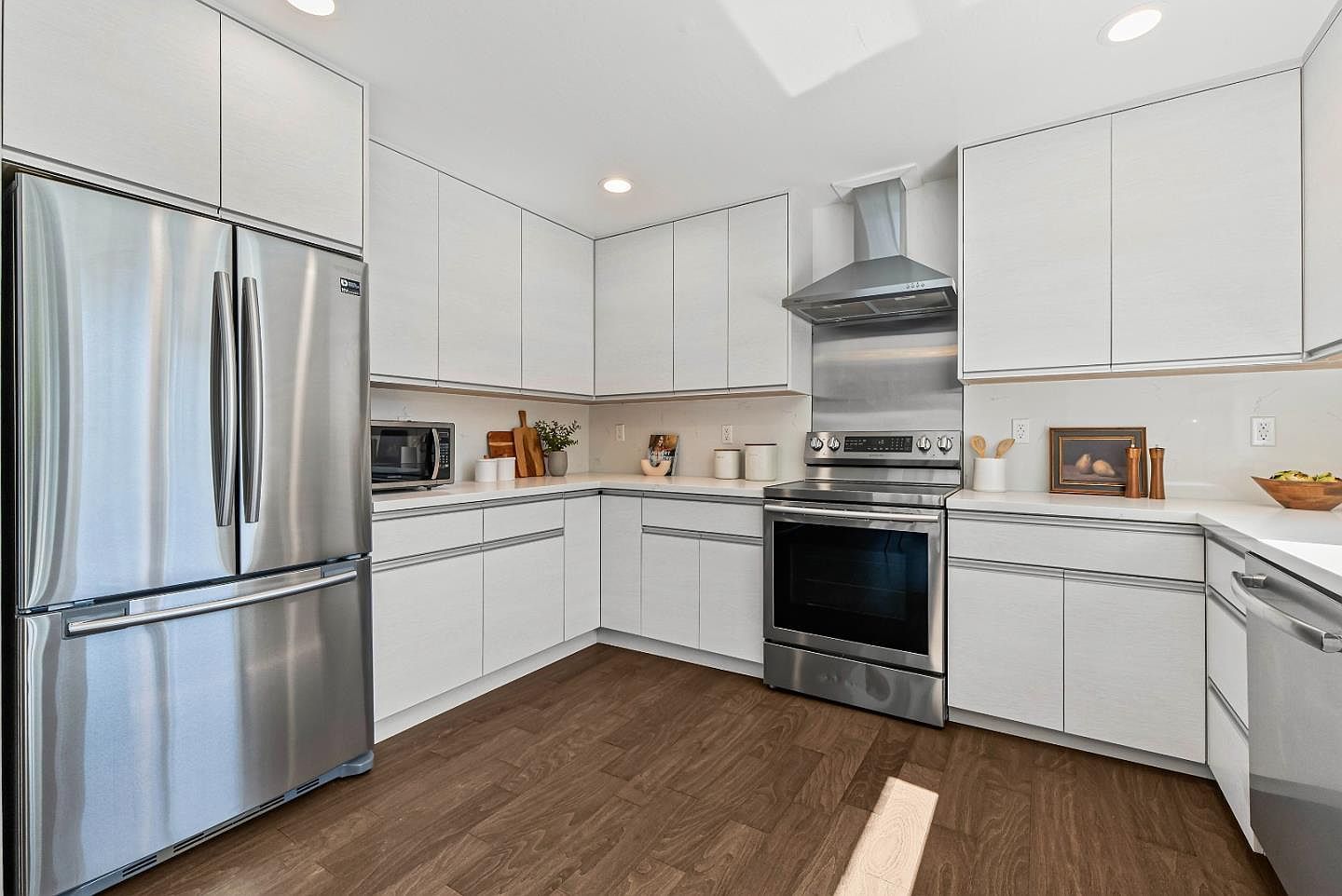 851 Peary Ln Foster City, CA 94404 - Thumbnail 5