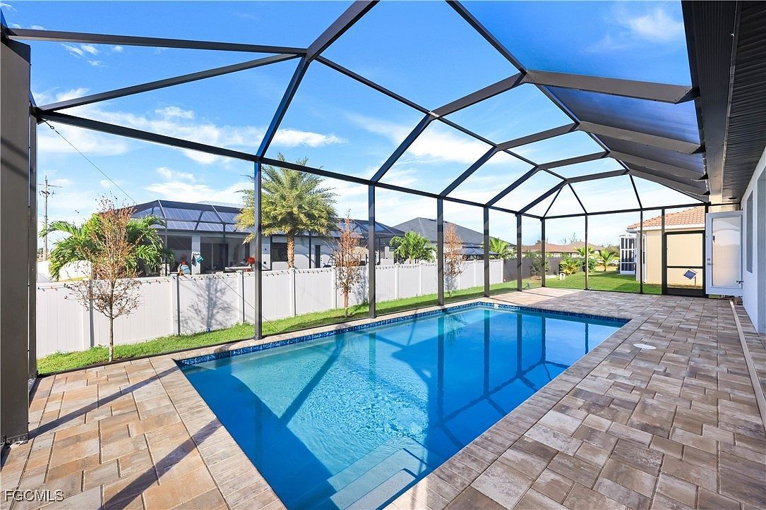 1600 NW 38th Ave Cape Coral, FL 33993 - Thumbnail 5