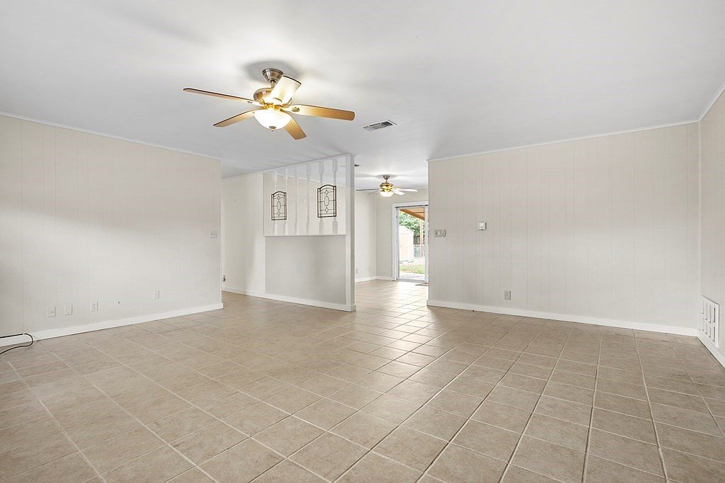 604 N Bowie St Fredericksburg, TX 78624 - Thumbnail 5