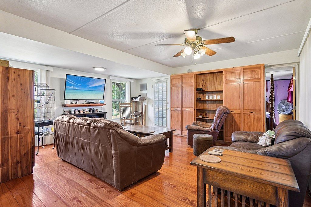 780 Mountain Dr Kerrville, TX 78028 - Thumbnail 5