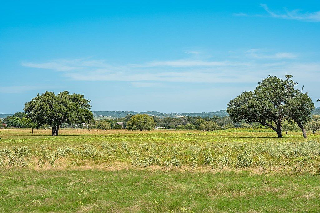 1314 E Saddle Club Dr Kerrville, TX 78028 - Thumbnail 5