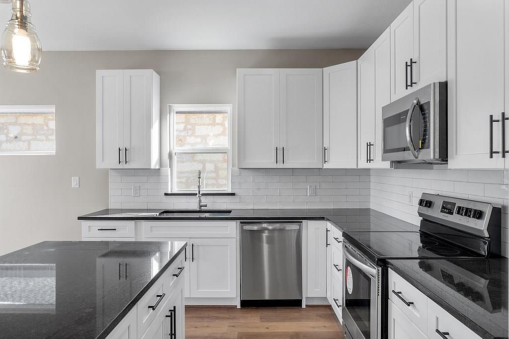 144 Feather Way Fredericksburg, TX 78624 - Thumbnail 5