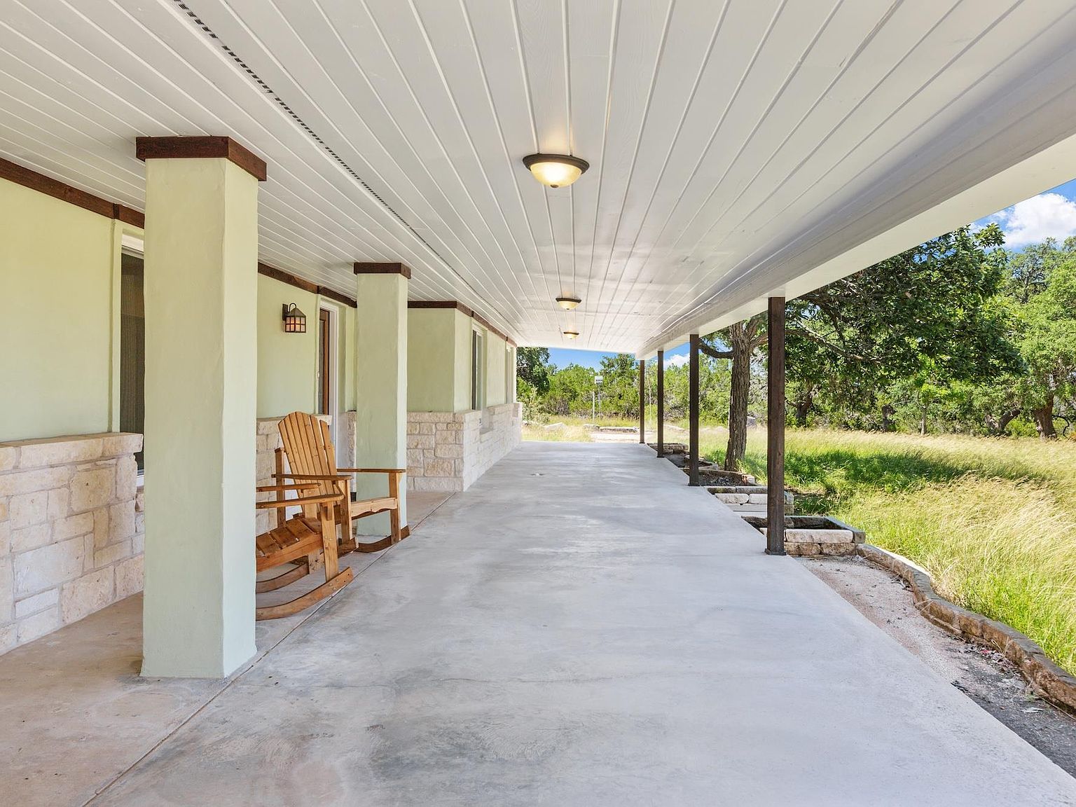 110 Live Oak Ln Kerrville, TX 78028 - Thumbnail 5