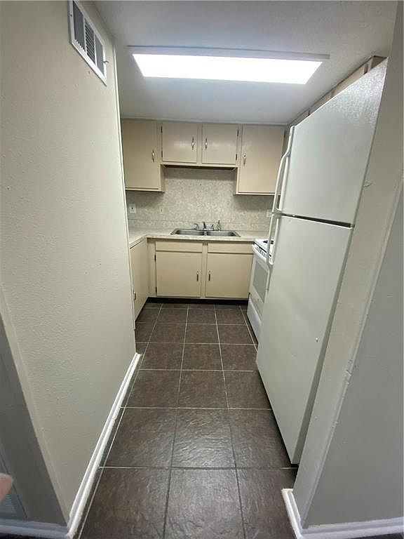 211 Meadows Dr Destrehan, LA 70047 - Thumbnail 5