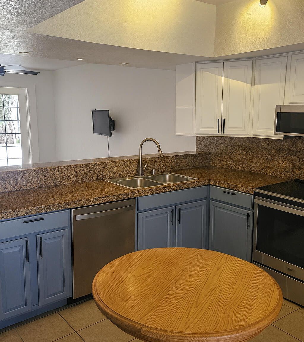 2838 E Beck Ln UNIT 2 Phoenix, AZ 85032 - Thumbnail 5