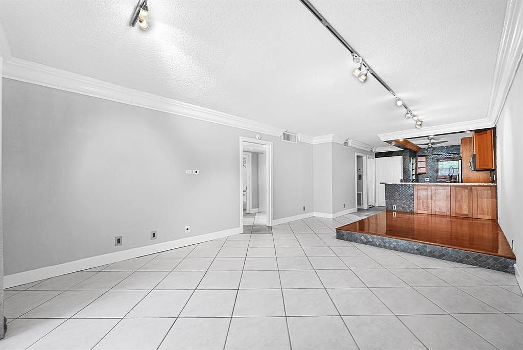 1775 N Andrews Sq APT 308W Fort Lauderdale, FL 33311 - Thumbnail 5