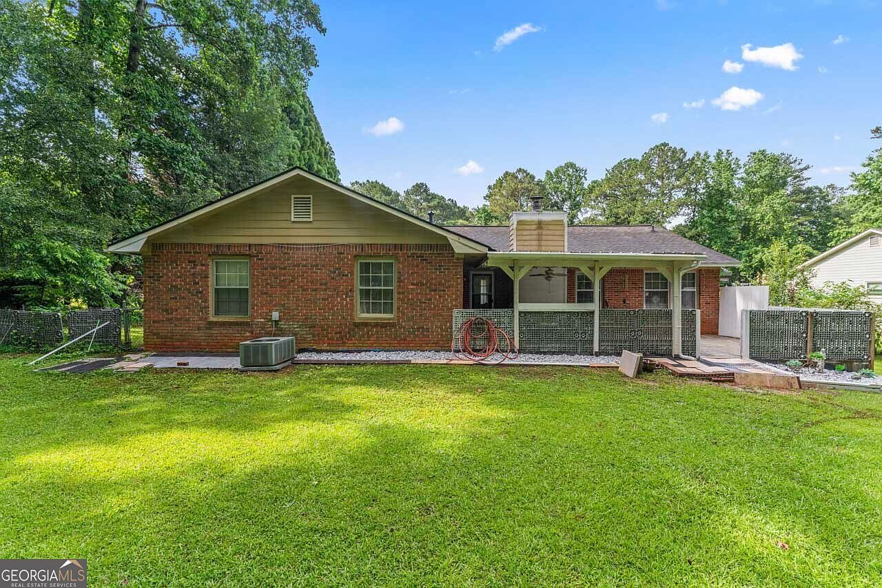 1738 Sherry Ln Jonesboro, GA 30236 - Thumbnail 5