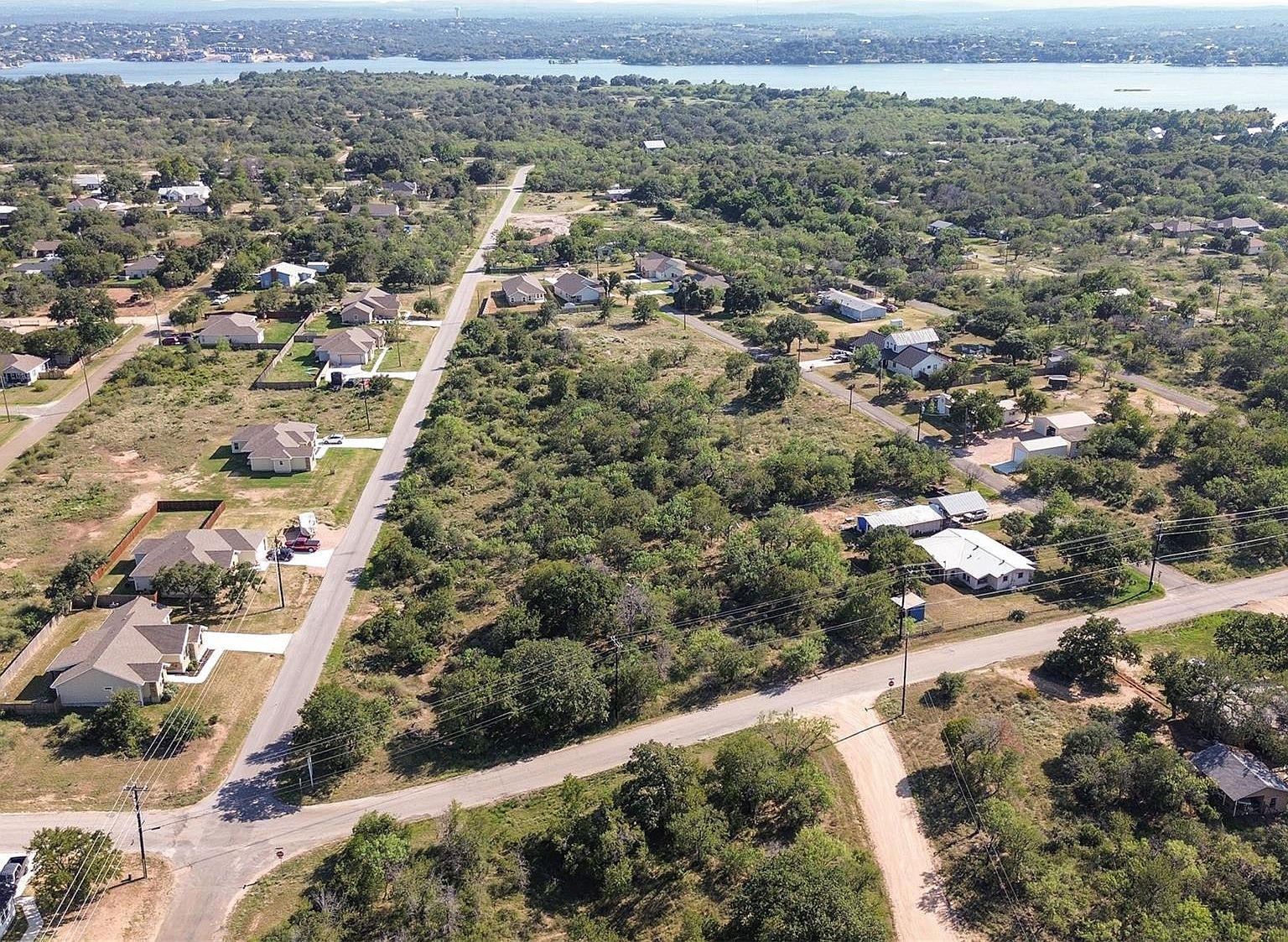 515 Highcrest Dr Marble Falls, TX 78654 - Thumbnail 5