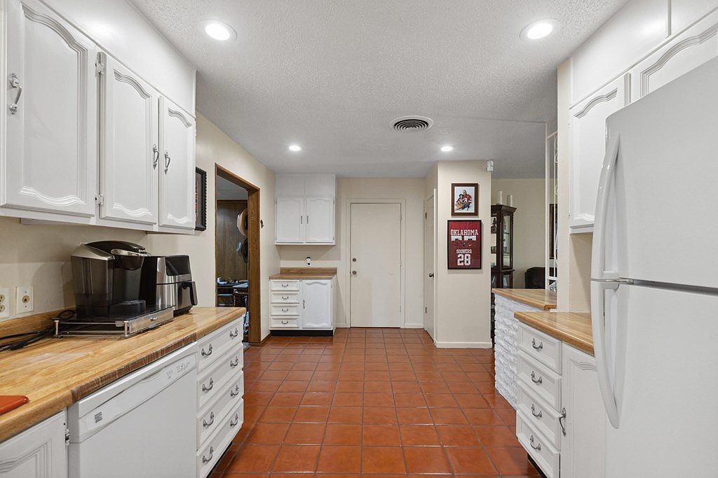 1806 Fernwood St Odessa, TX 79762 - Thumbnail 5