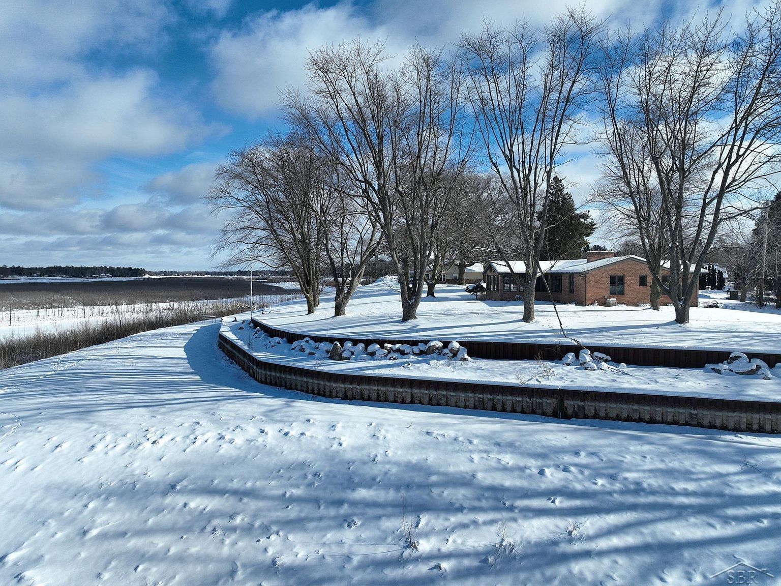 285 E Grace Ct Hope, MI 48628 - Thumbnail 5